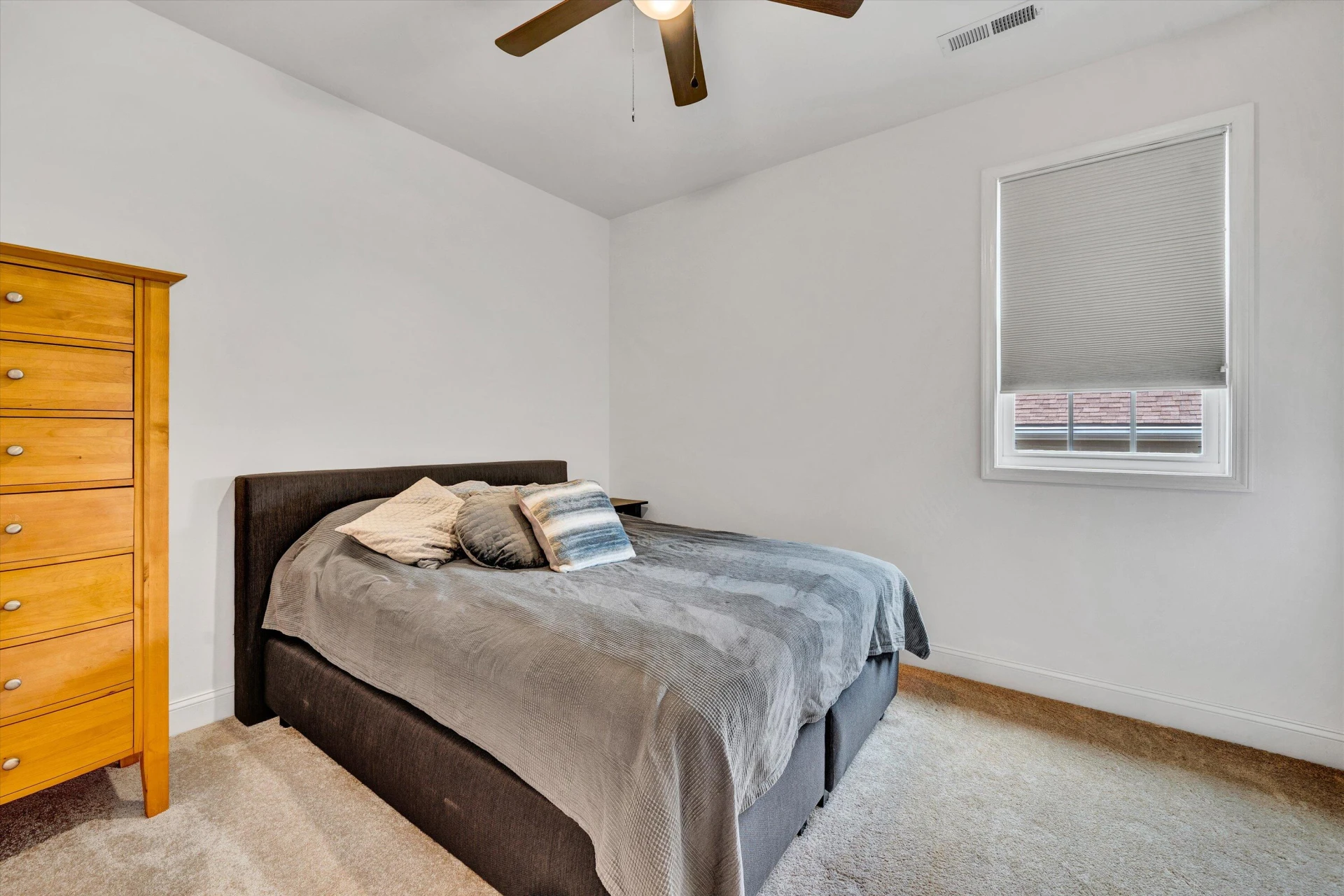 1252 Trafalgar DR - Photo 27
