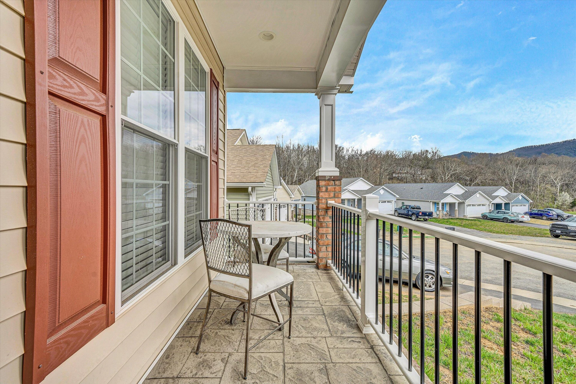 1252 Trafalgar DR - Photo 3