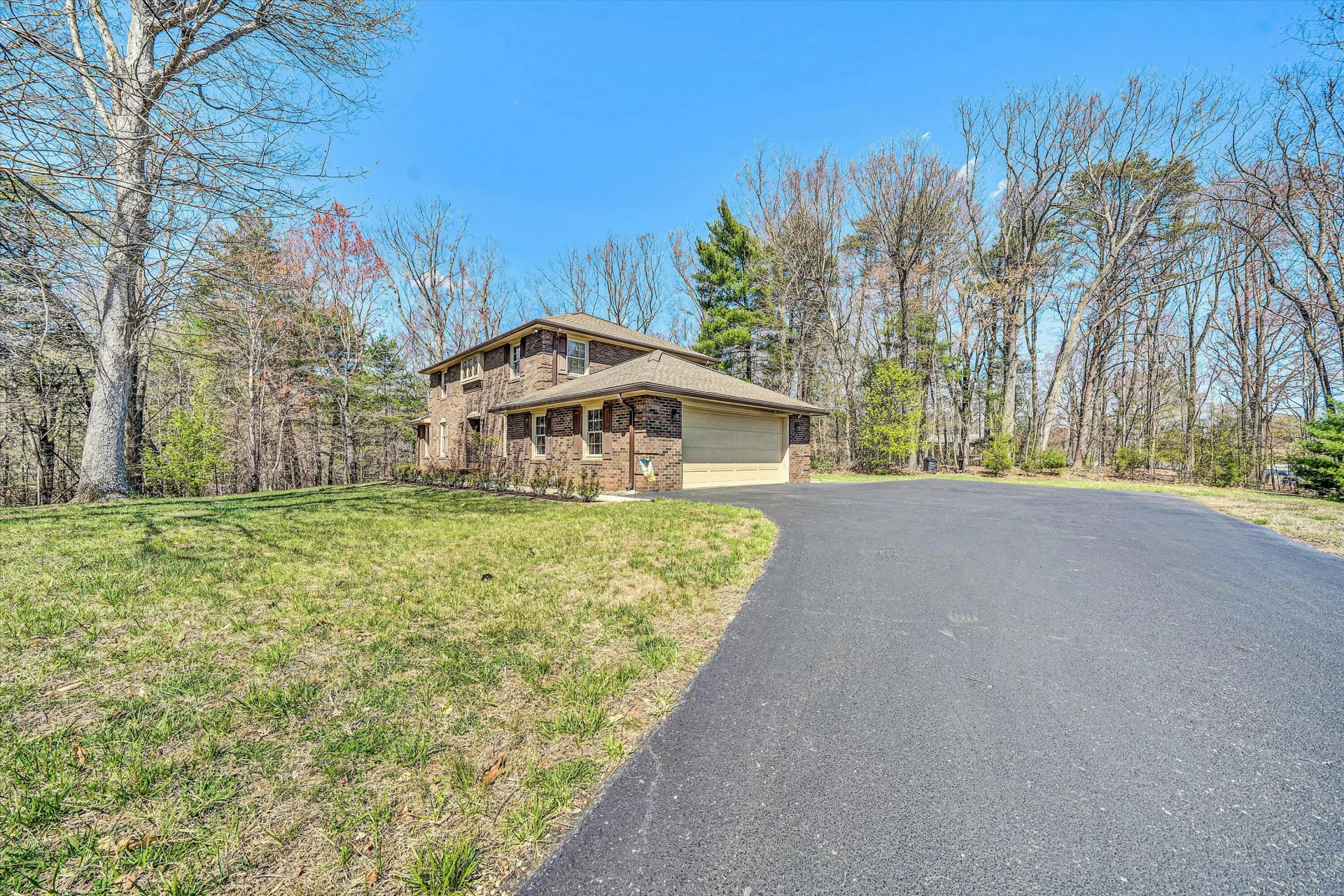 70 Belmont DR - Photo 3