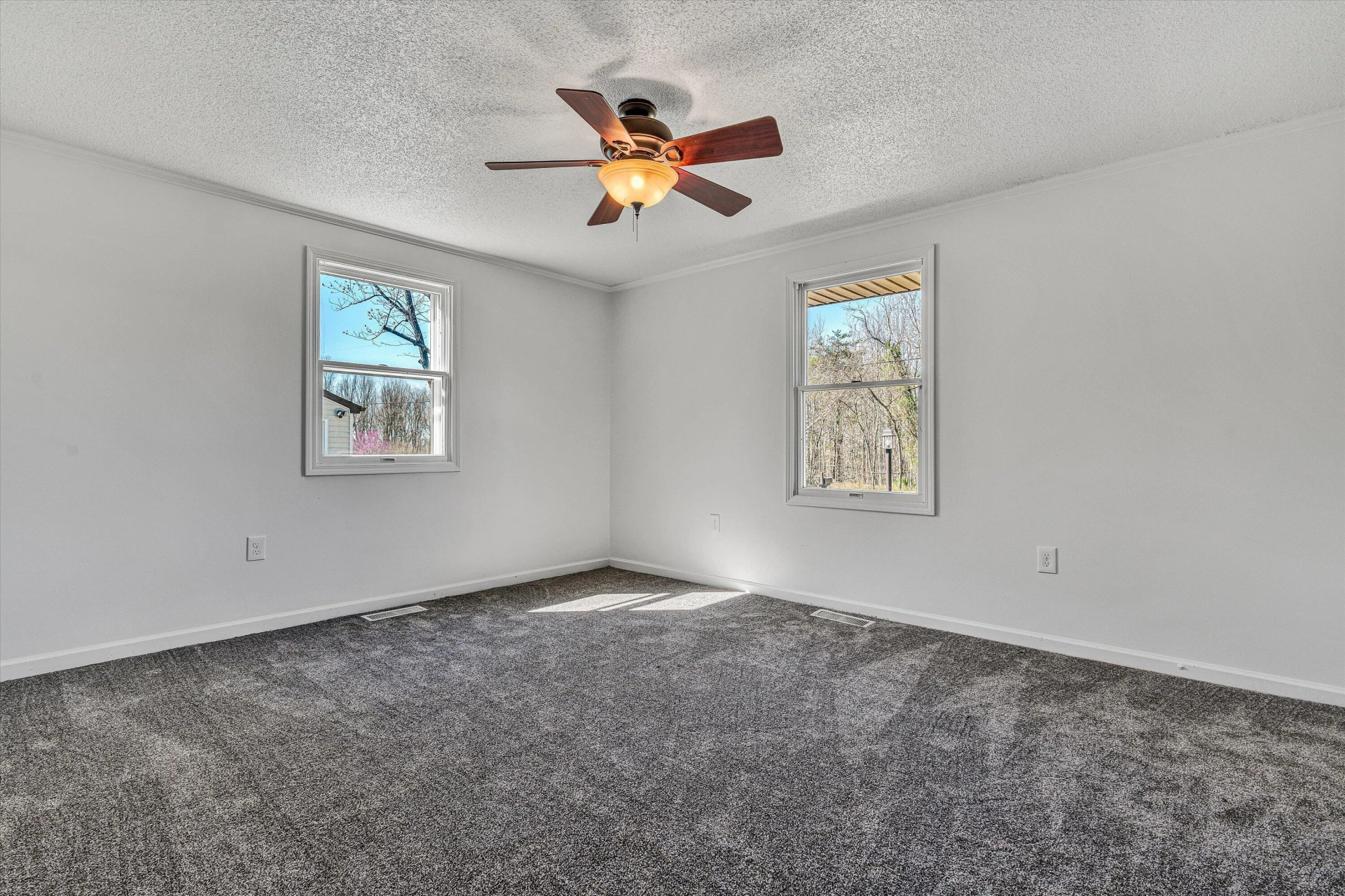 1330 Springfield DR - Photo 18