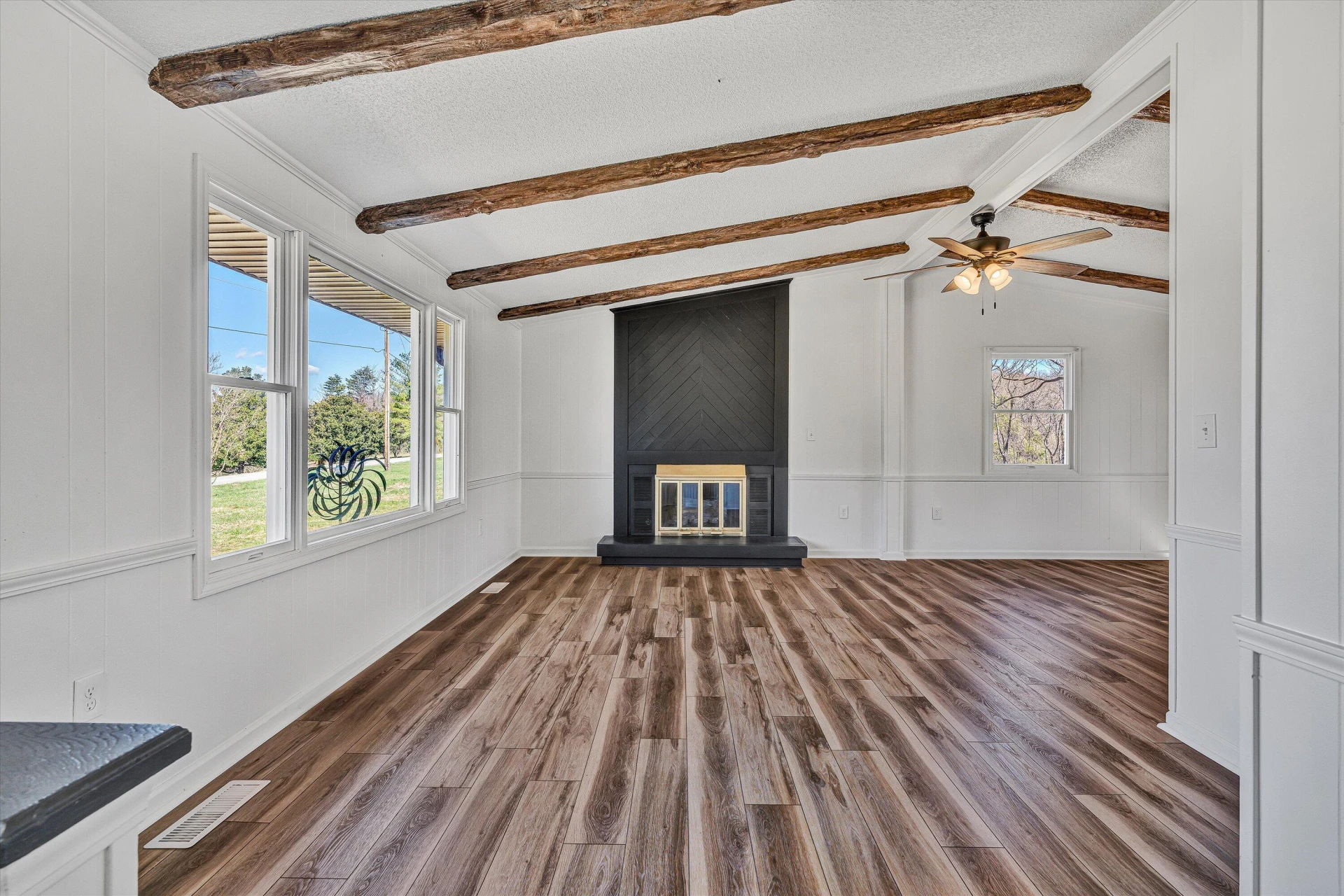 1330 Springfield DR - Photo 5