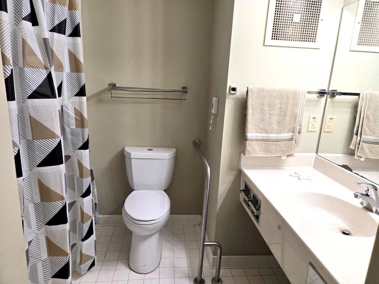 203 Interstate DR - Photo 7