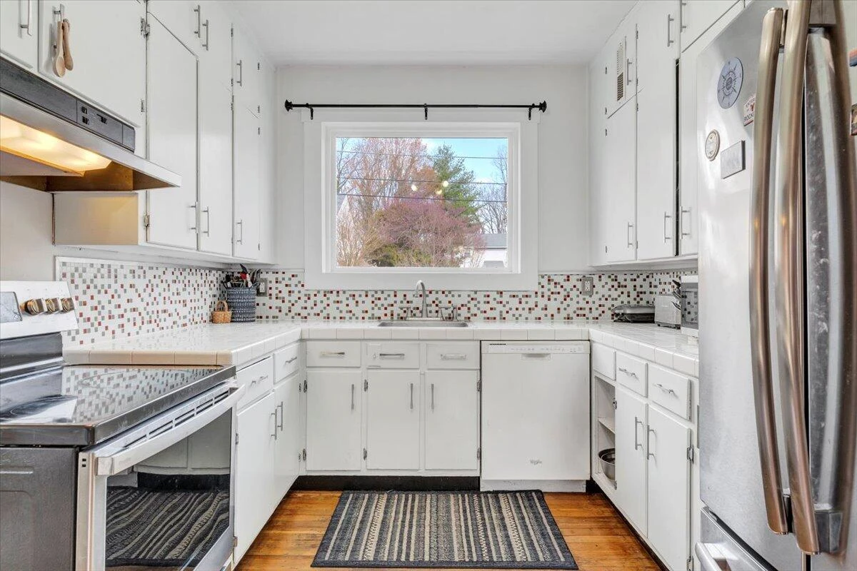 2501 Weaver RD - Photo 18