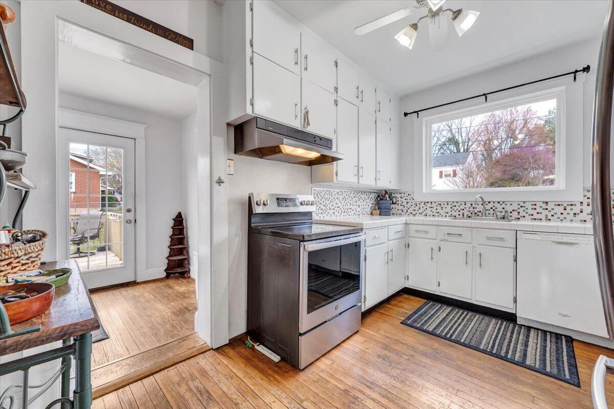 2501 Weaver RD - Photo 21