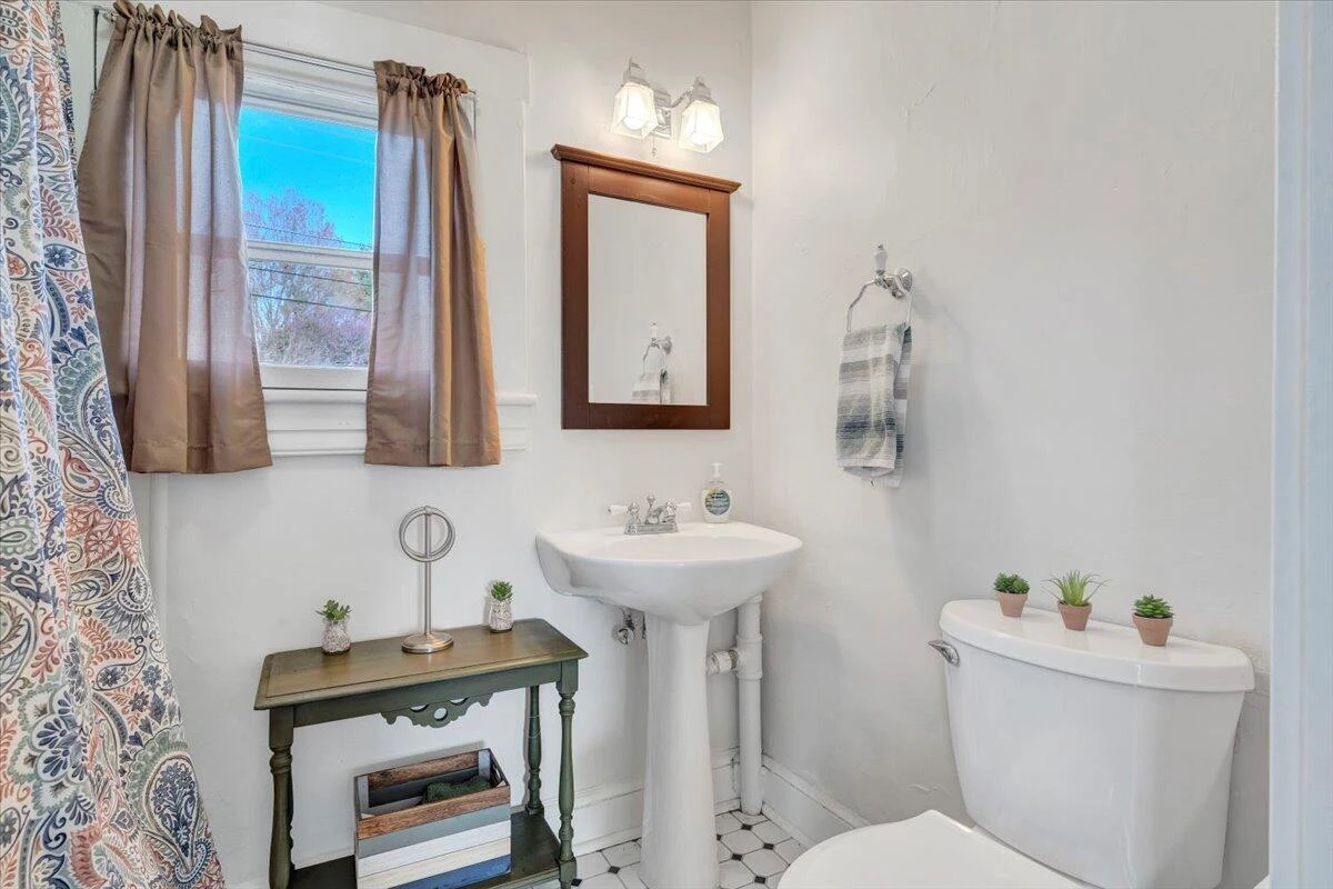 2501 Weaver RD - Photo 25