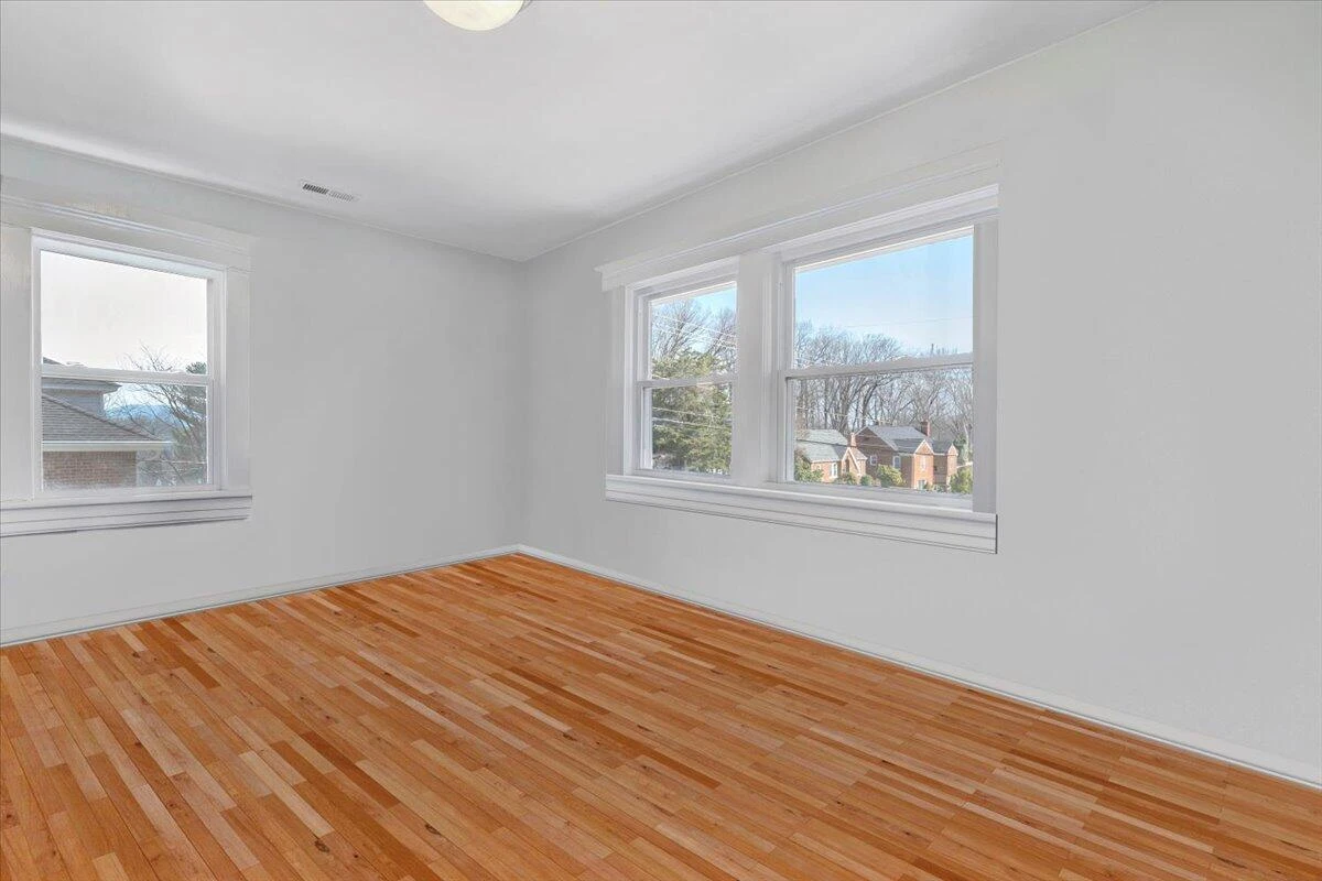 2501 Weaver RD - Photo 30