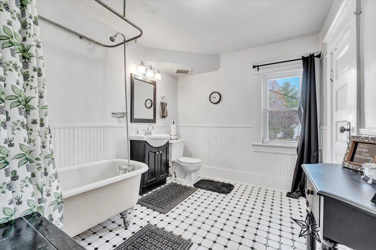 2501 Weaver RD - Photo 32