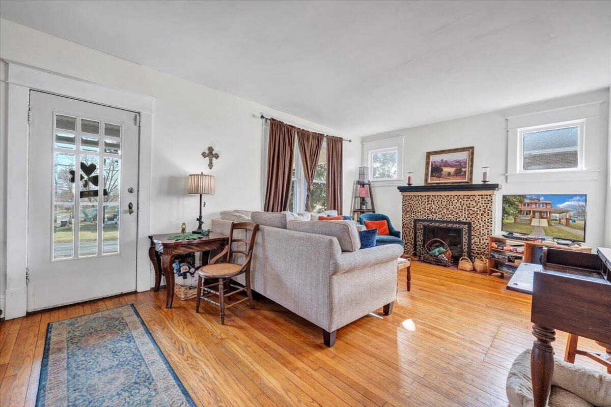 2501 Weaver RD - Photo 11