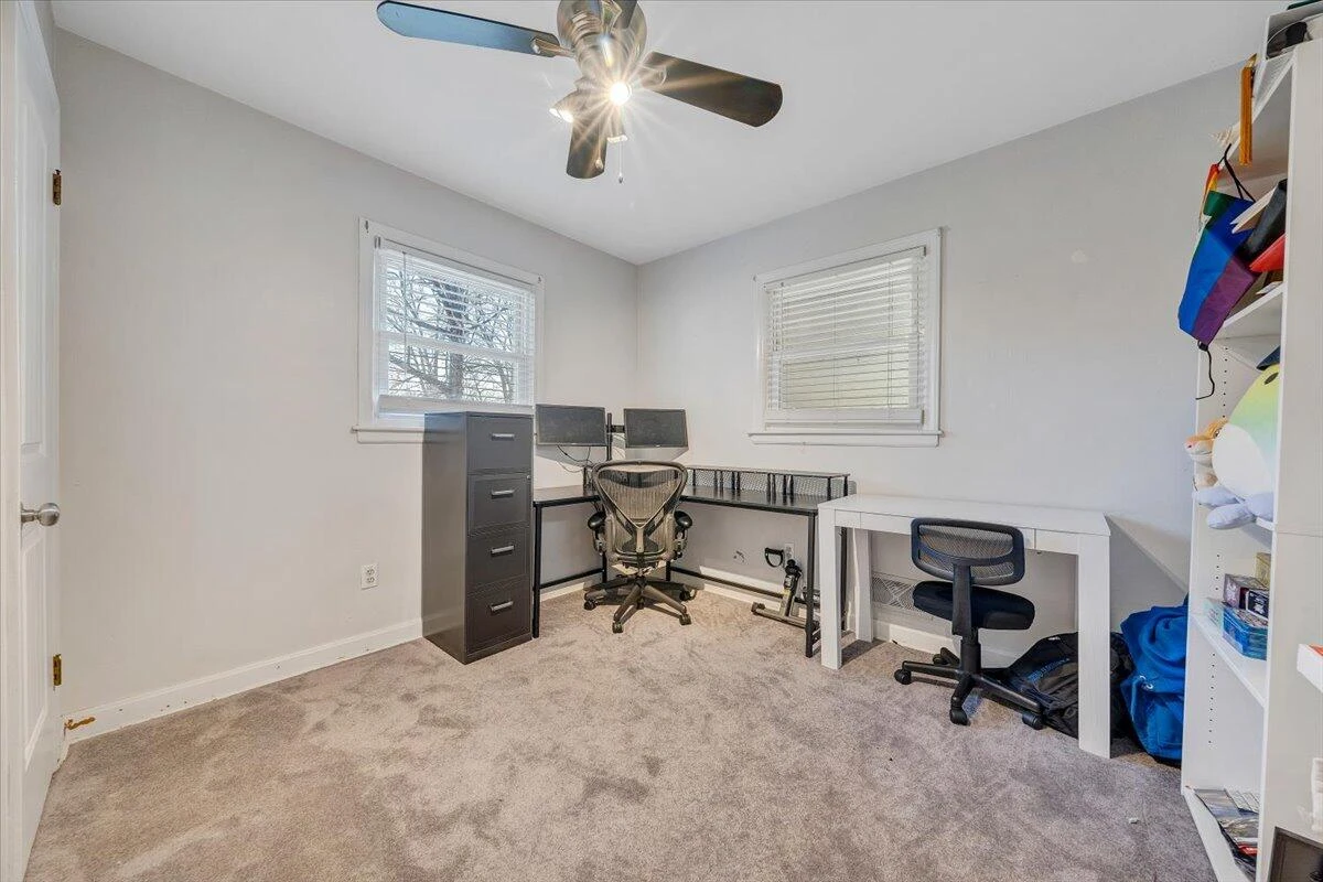 331 Ross ST - Photo 11