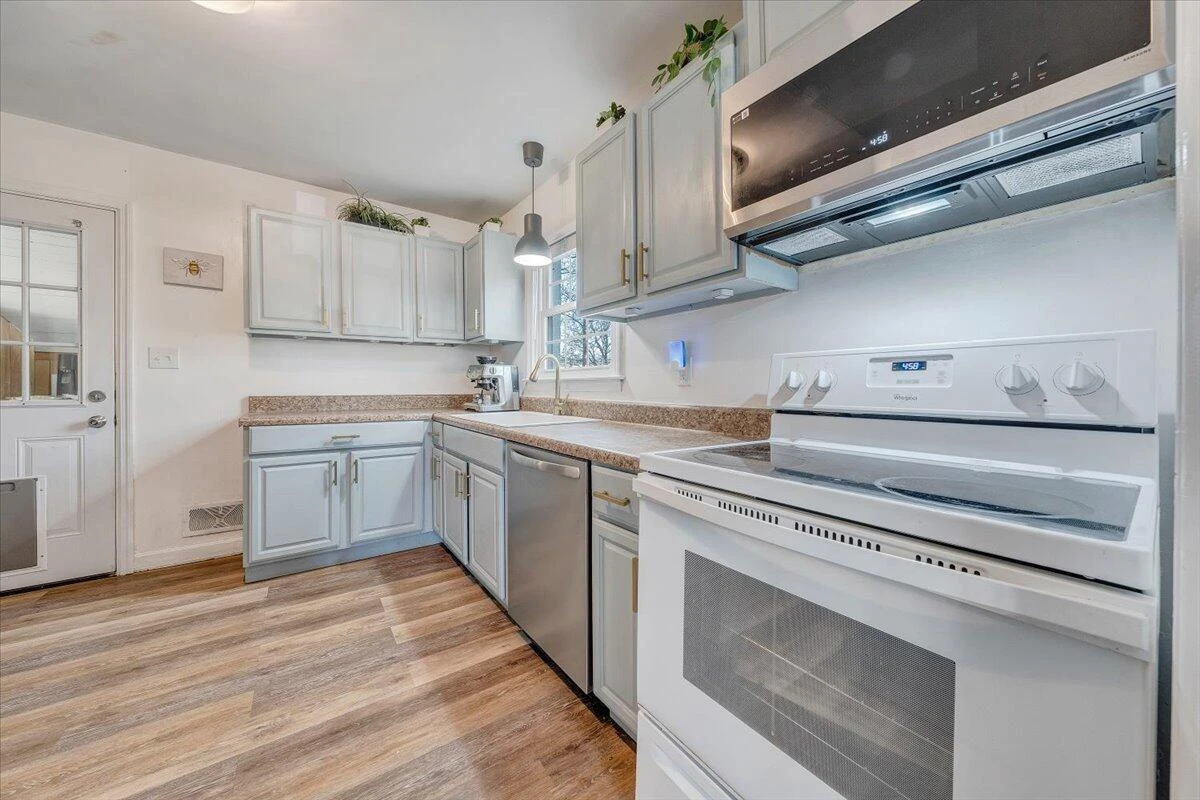 331 Ross ST - Photo 4
