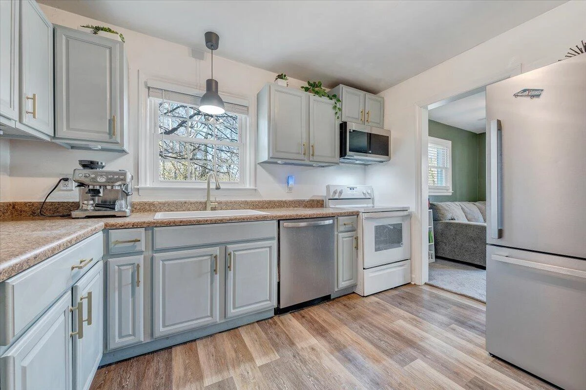 331 Ross ST - Photo 7