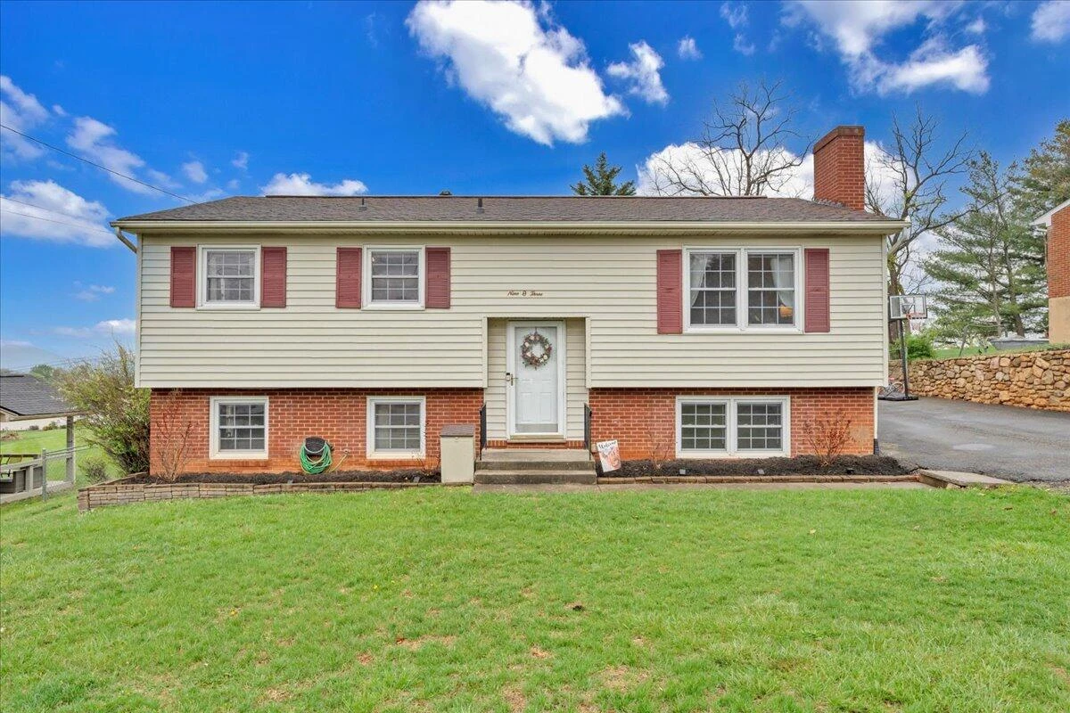 903 Olney RD