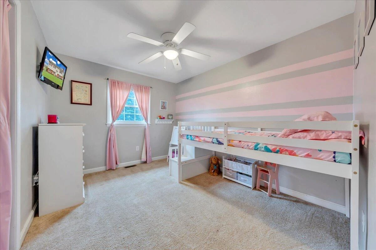 903 Olney RD - Photo 11