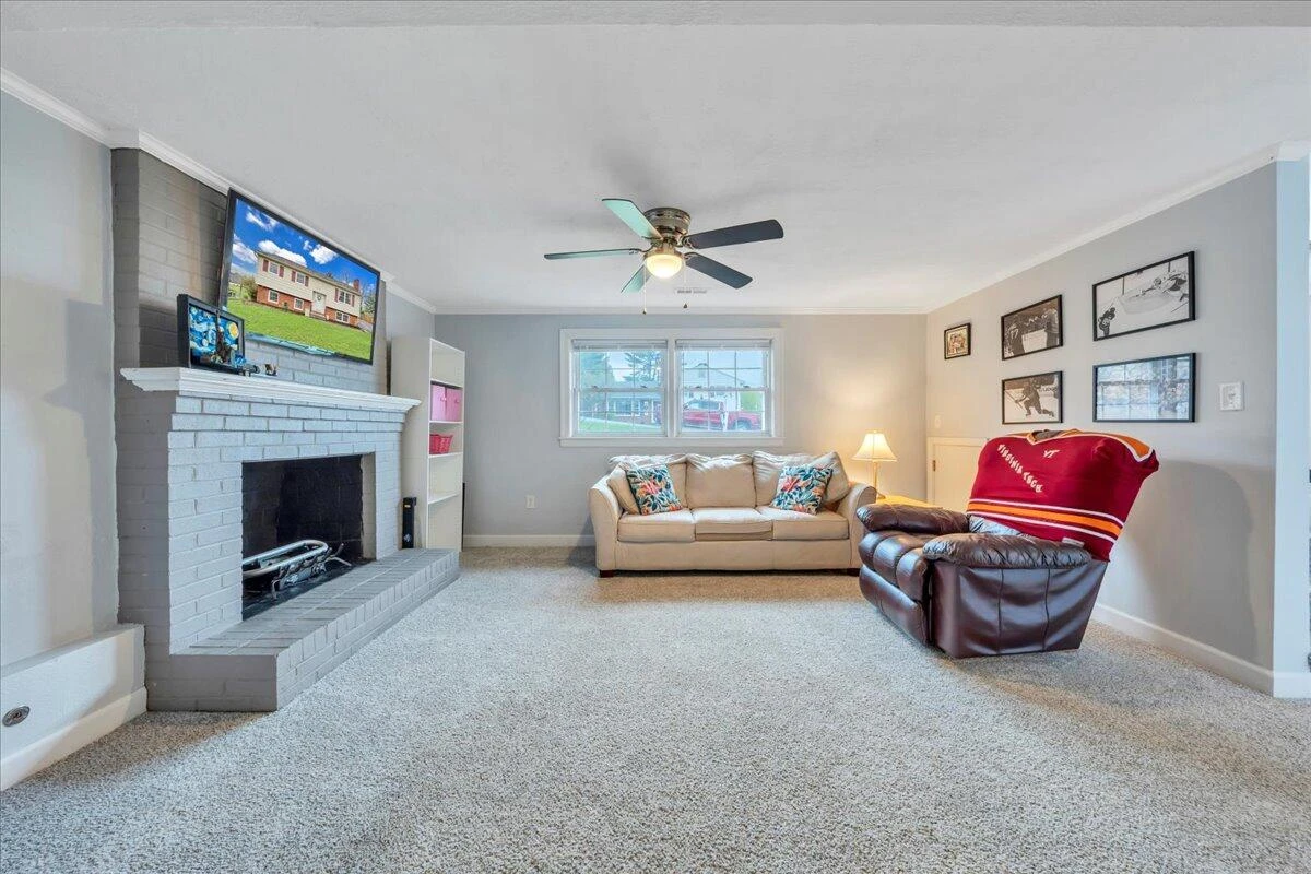 903 Olney RD - Photo 14