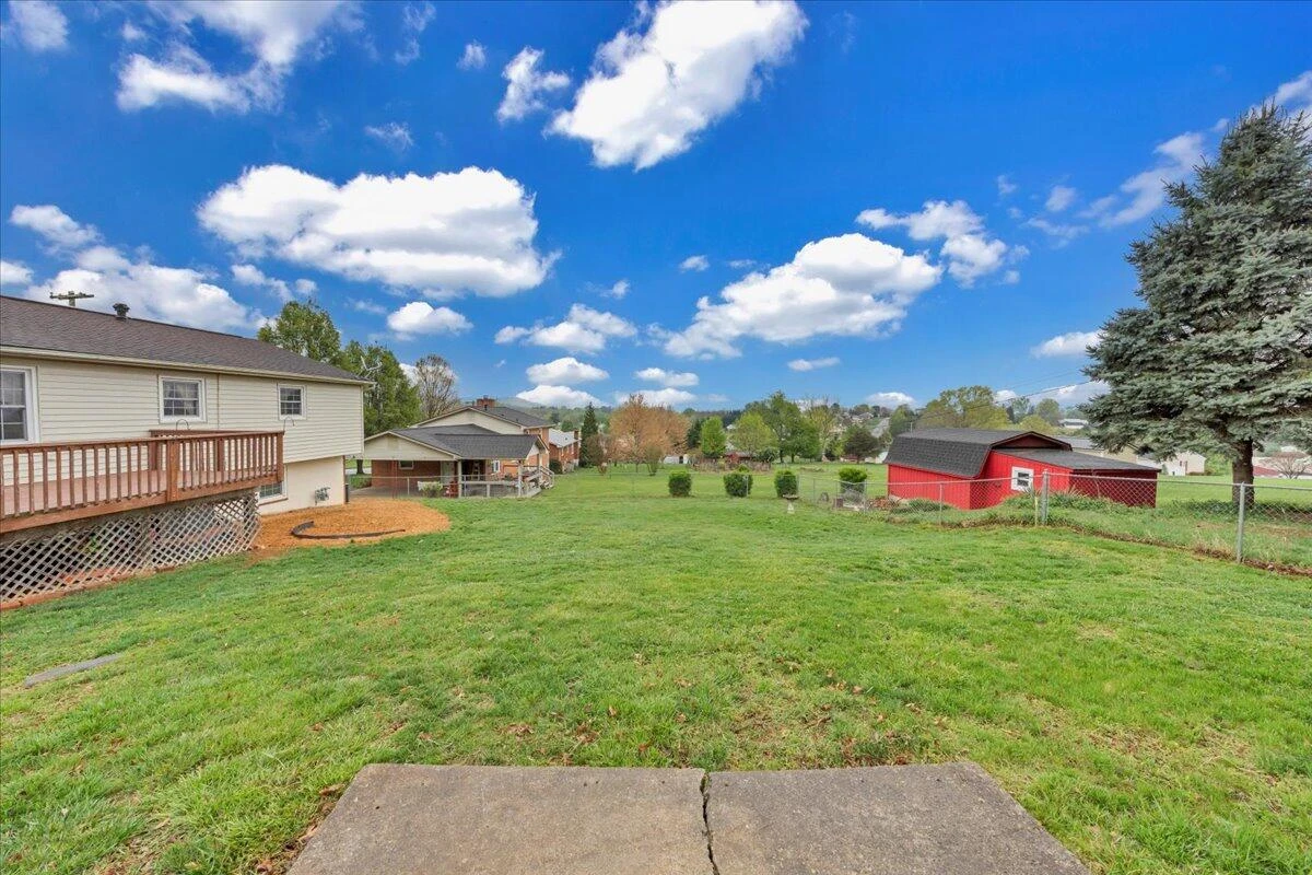 903 Olney RD - Photo 26