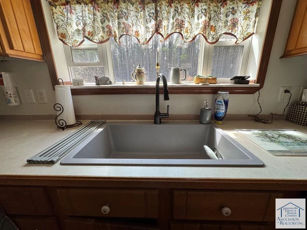 10 Old Henry RD - Photo 16