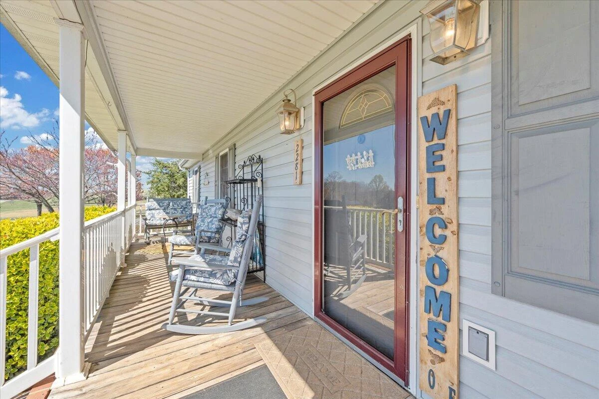 2281 Smith Mountain Lake PKWY - Photo 2