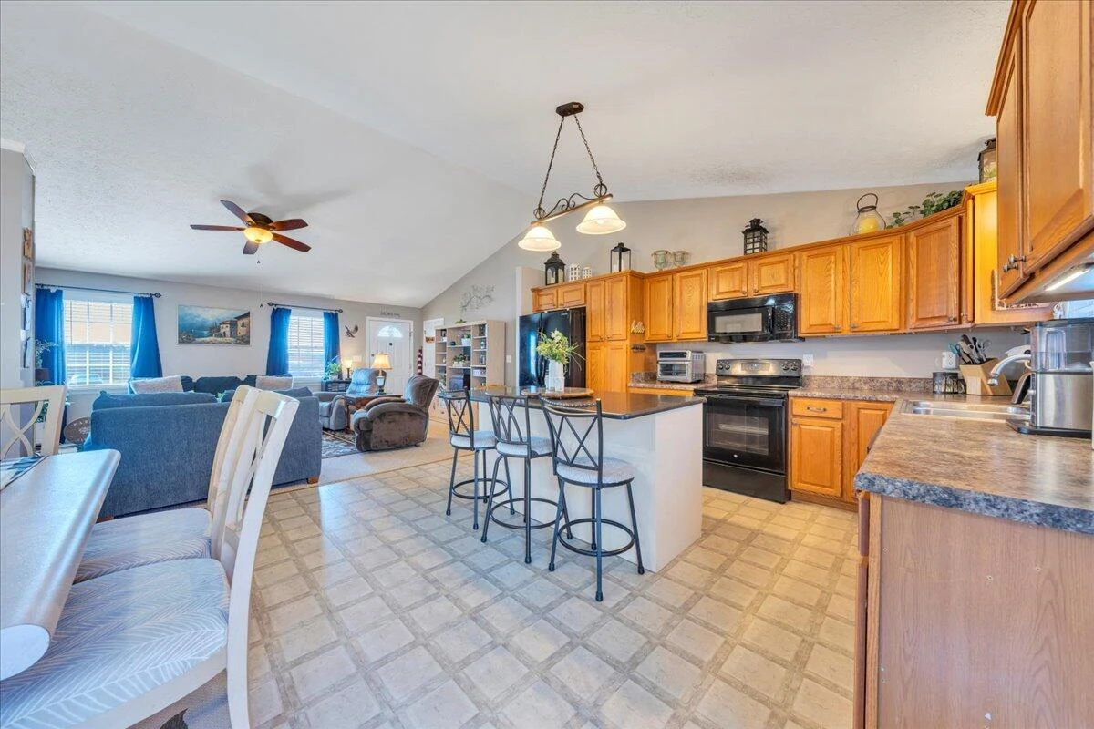 2281 Smith Mountain Lake PKWY - Photo 9