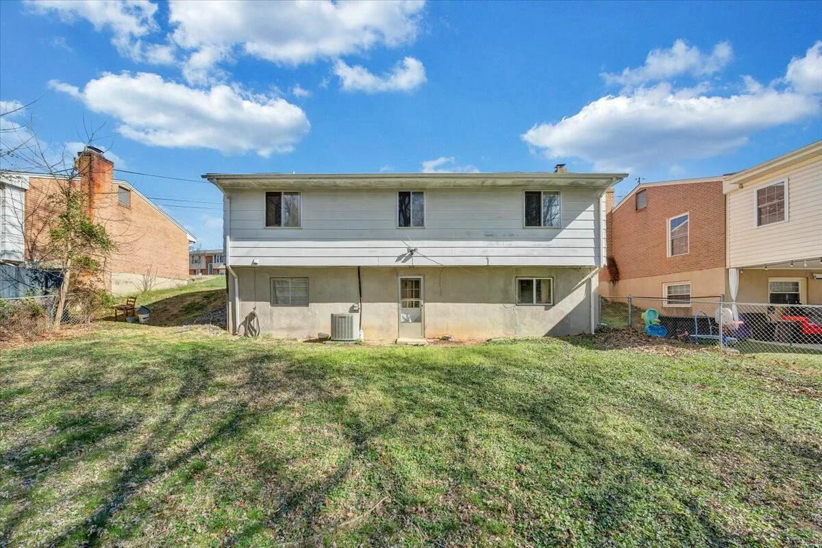 822 Brownwood DR - Photo 12