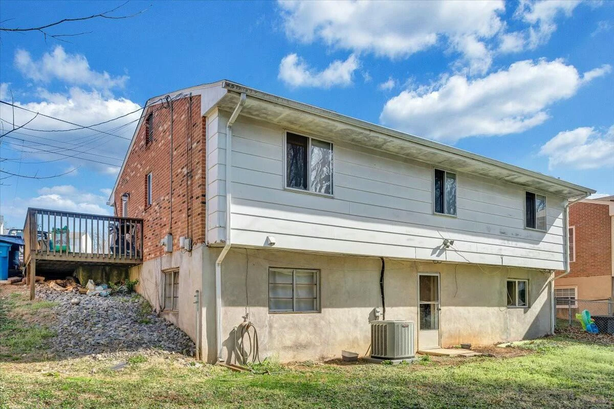 822 Brownwood DR - Photo 13