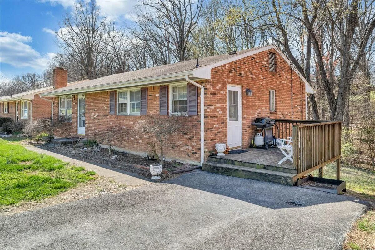 822 Brownwood DR - Photo 16