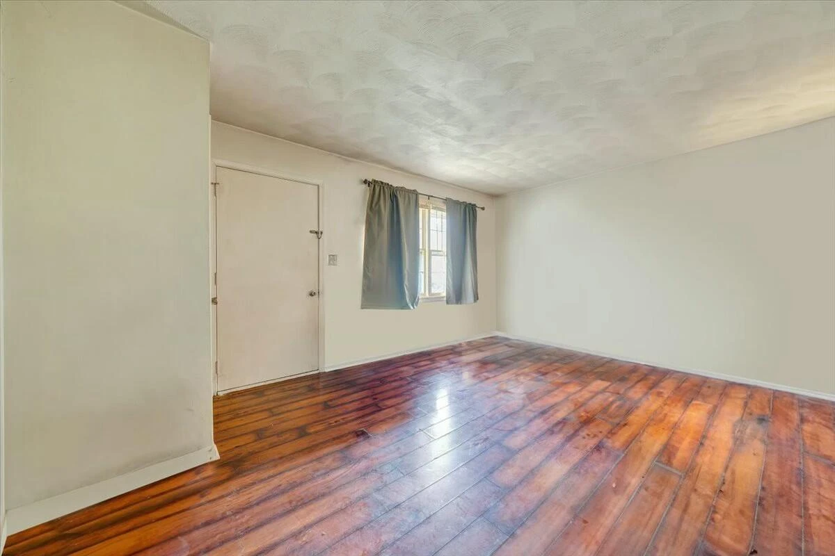 822 Brownwood DR - Photo 4