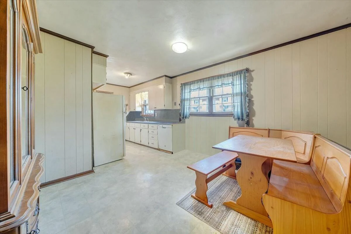 822 Brownwood DR - Photo 6