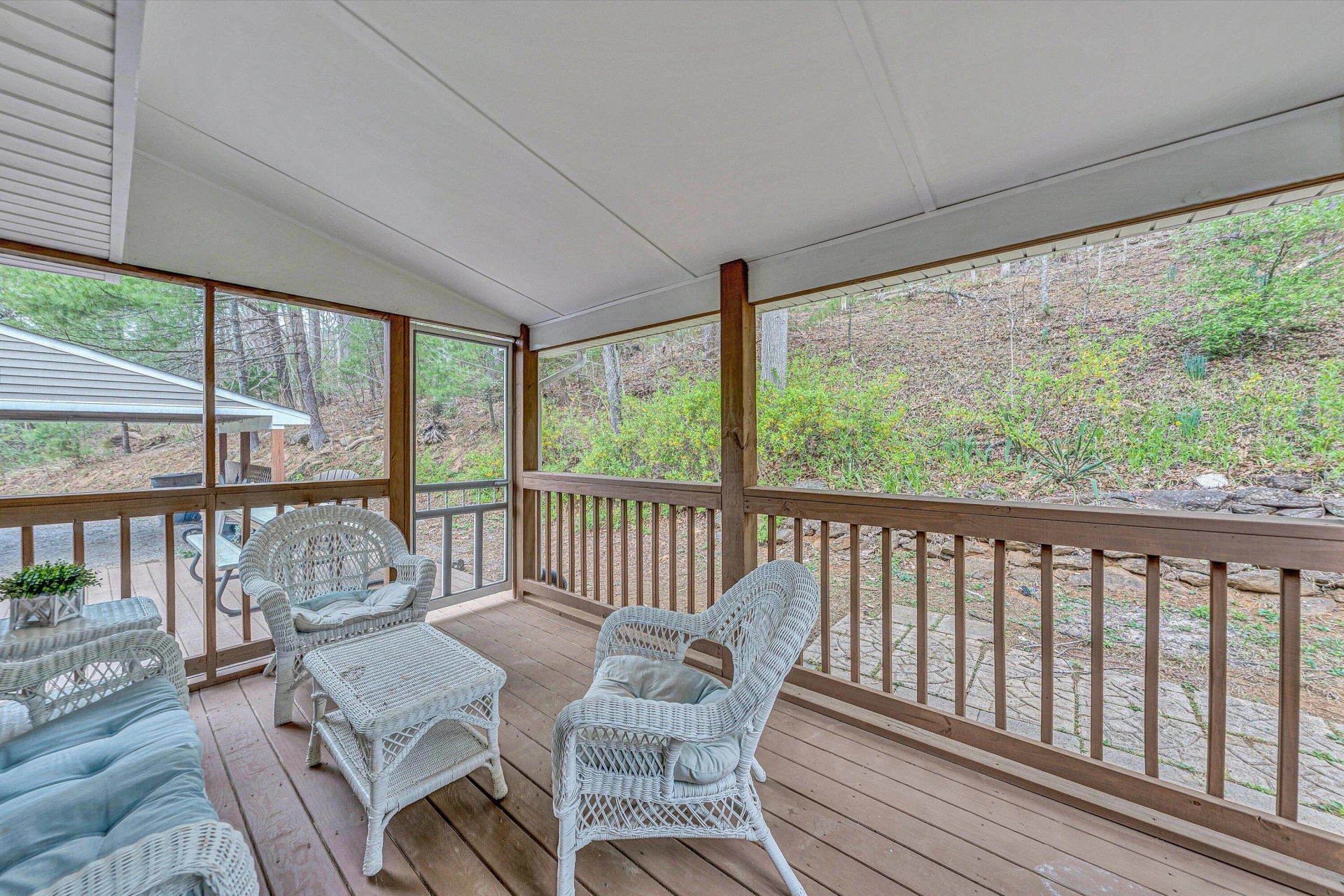 7514 Mt Chestnut RD - Photo 32