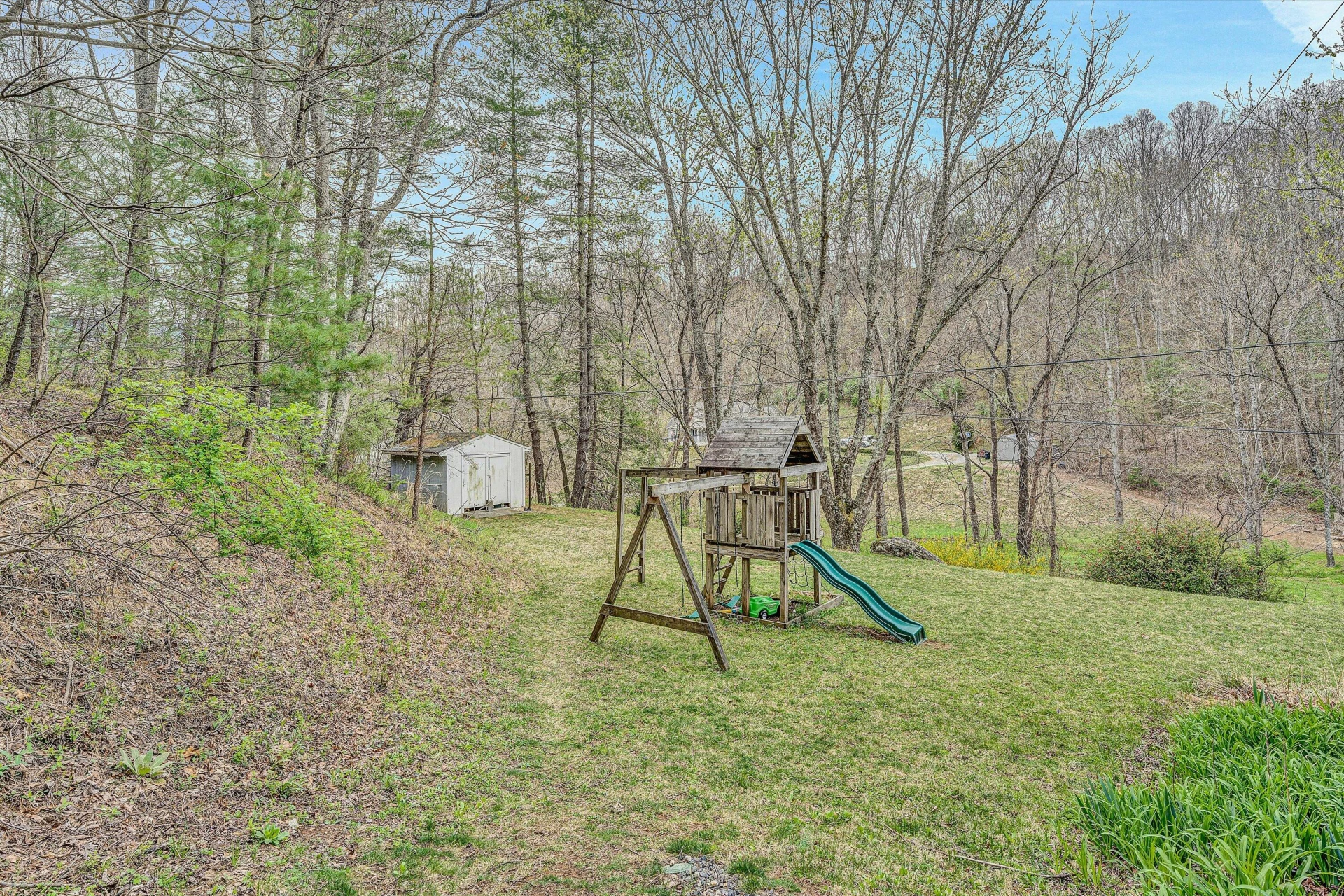 7514 Mt Chestnut RD - Photo 35