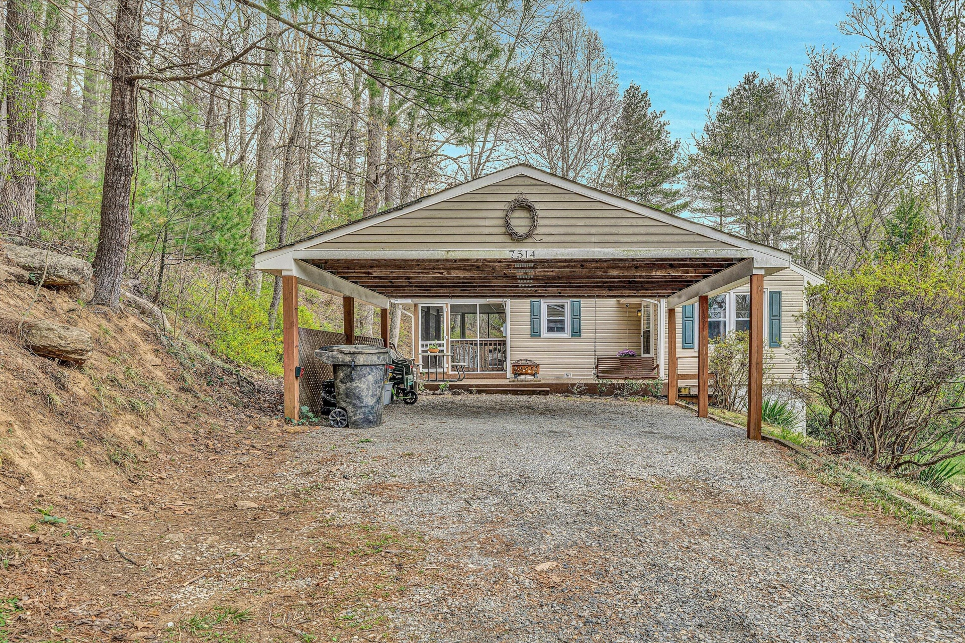 7514 Mt Chestnut RD - Photo 39