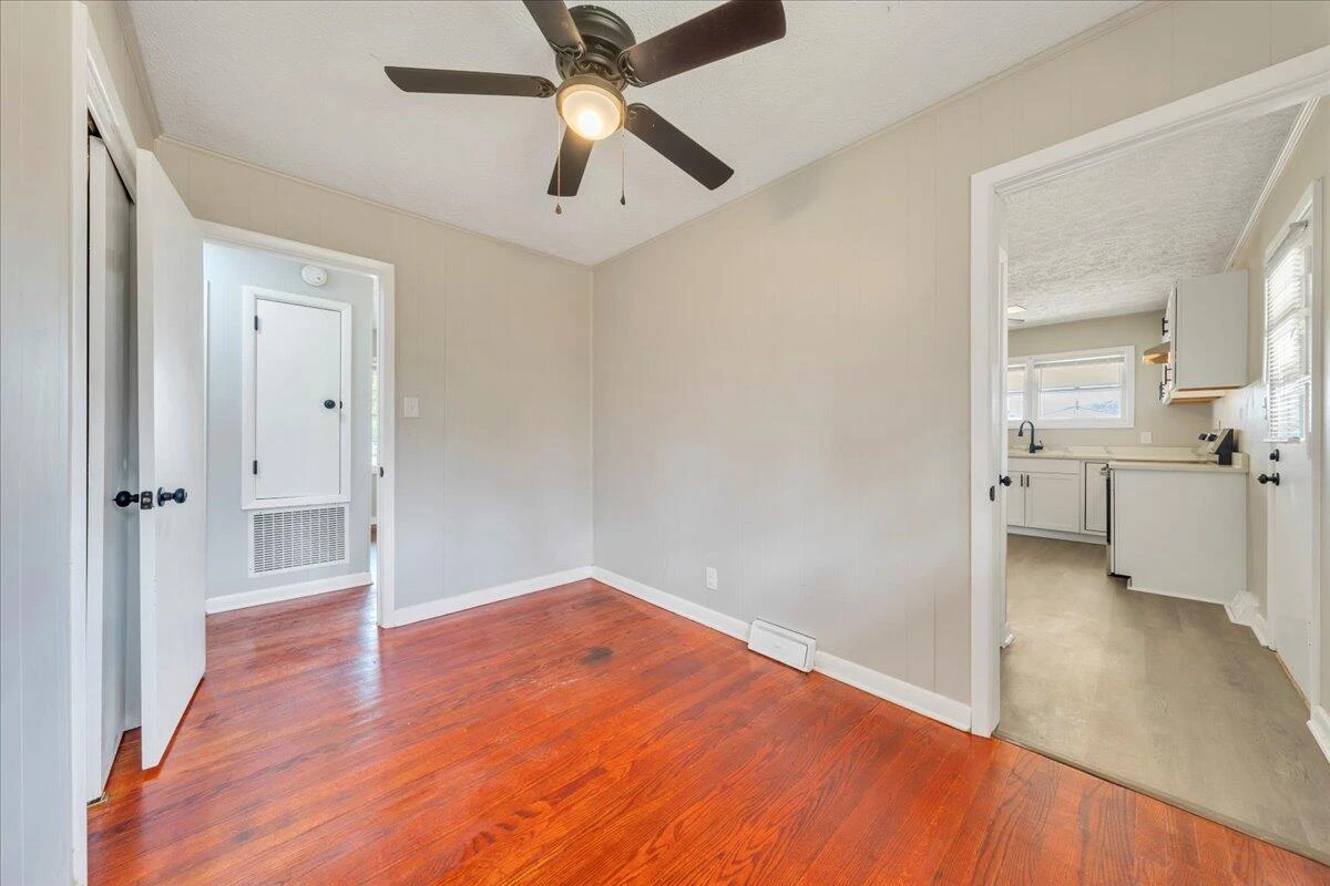 76 Maxey DR - Photo 14