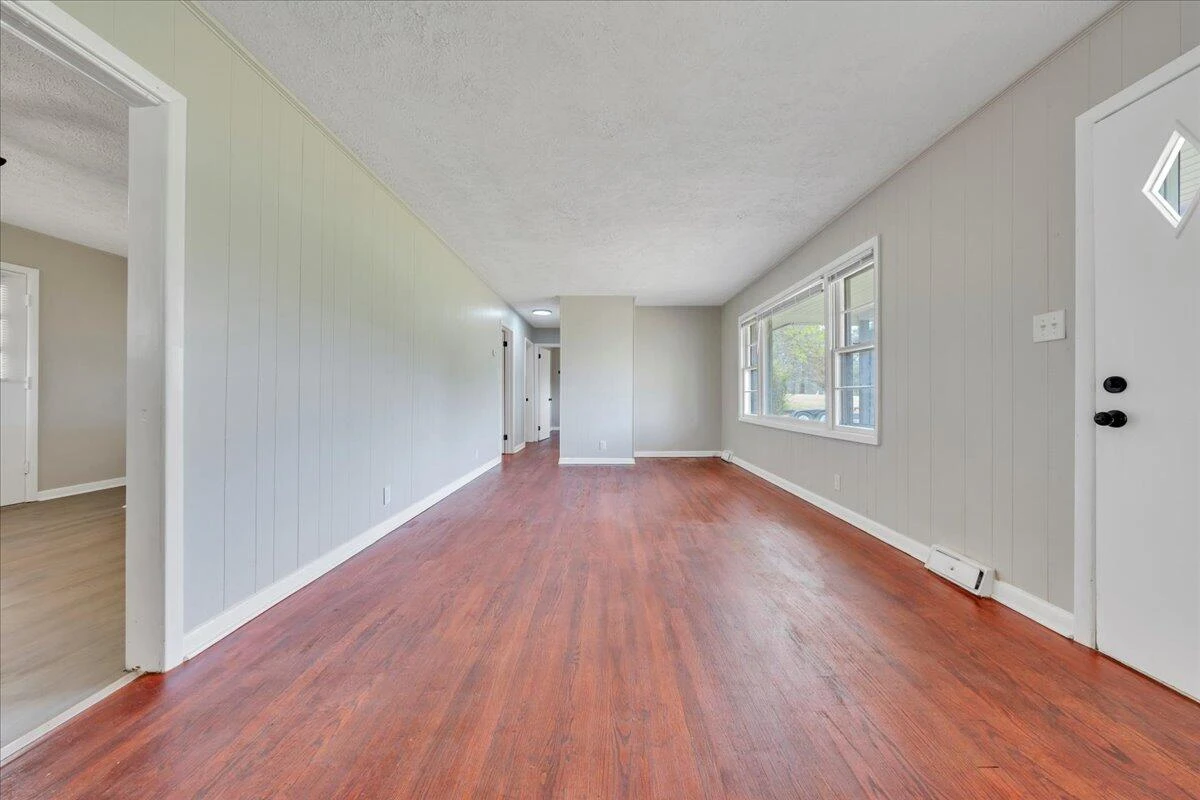 76 Maxey DR - Photo 3