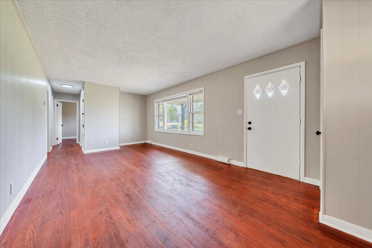 76 Maxey DR - Photo 4