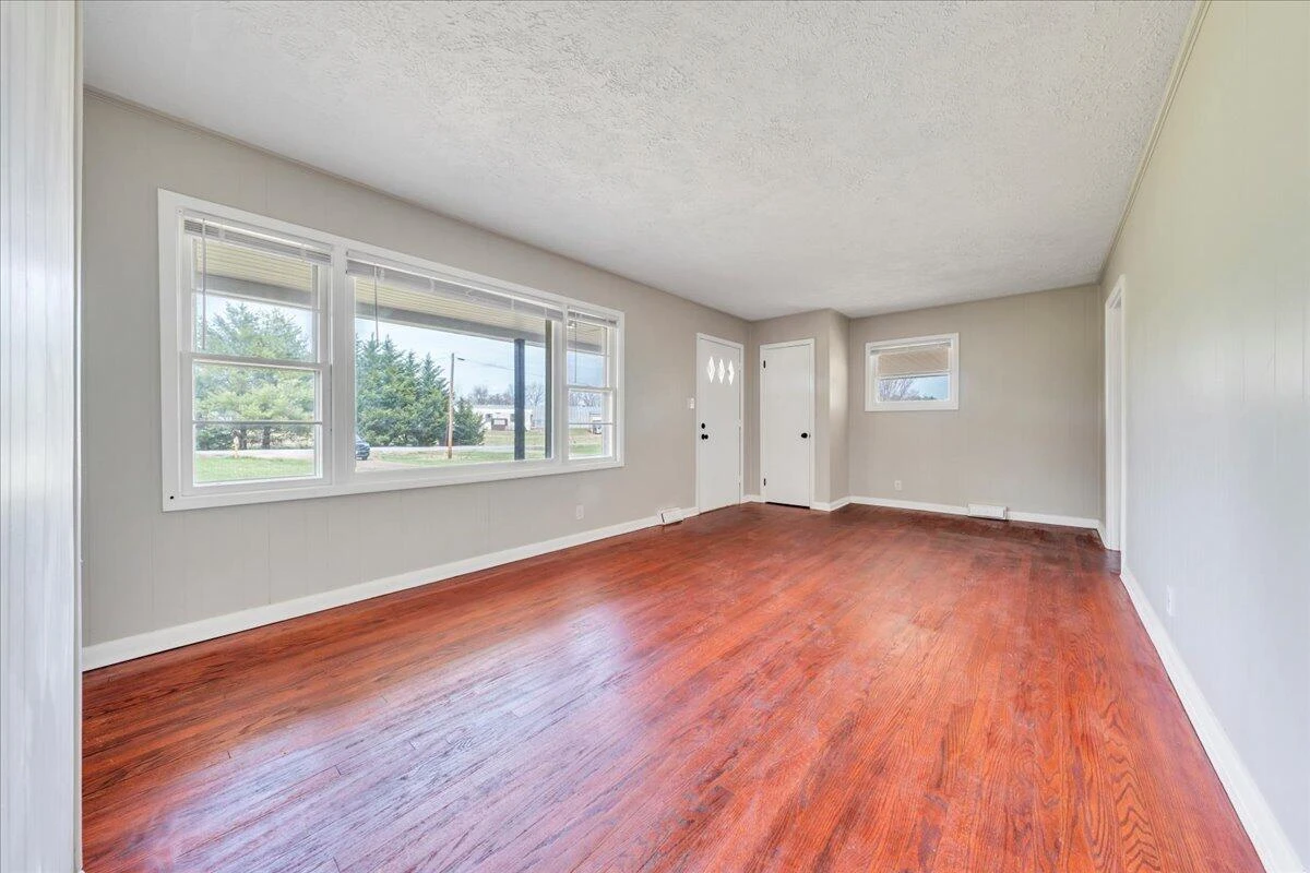 76 Maxey DR - Photo 5