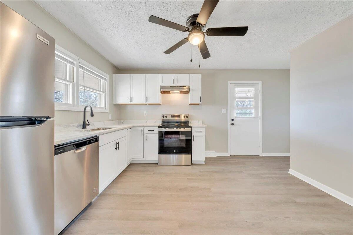76 Maxey DR - Photo 8
