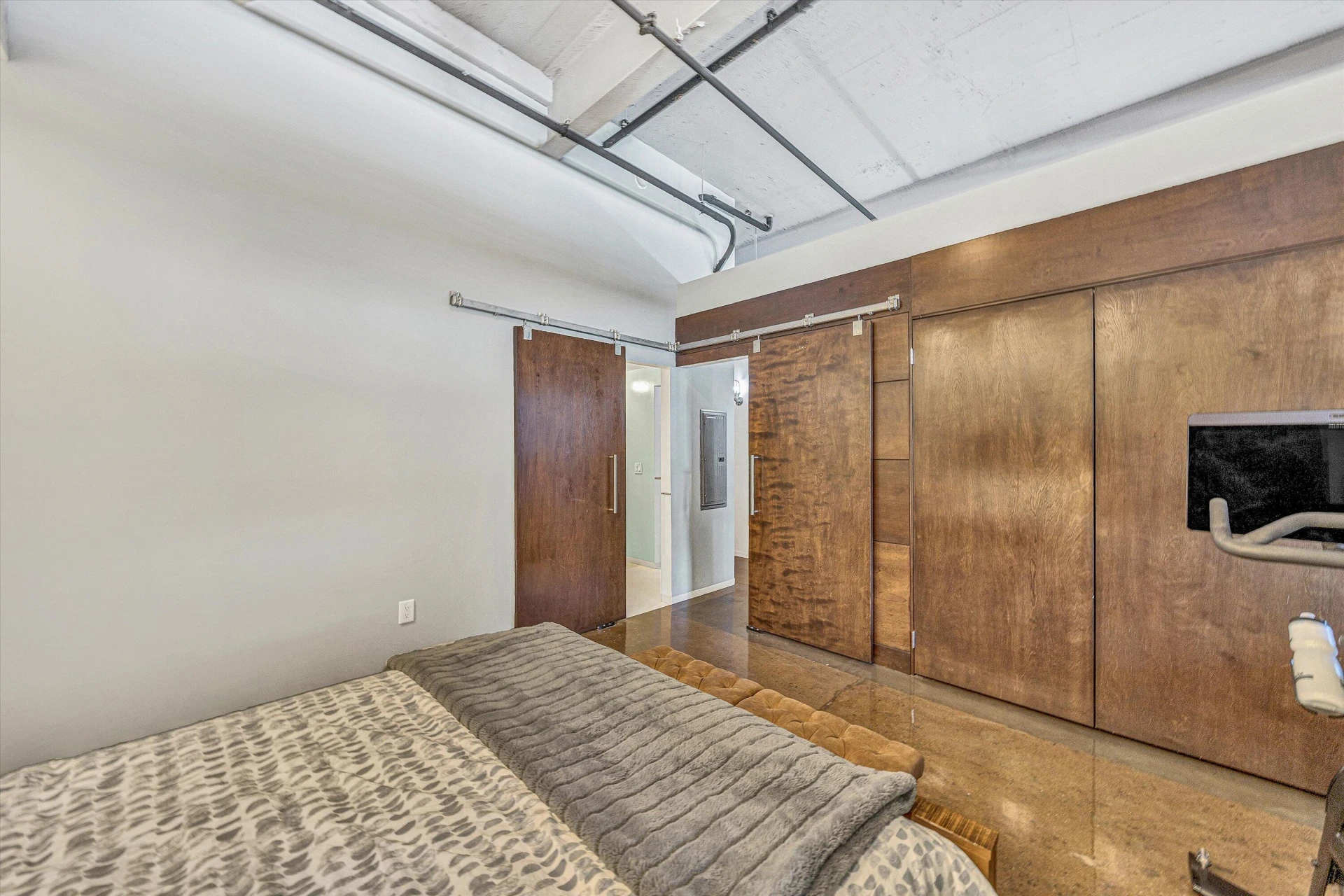 400 Salem AVE #1D - Photo 14