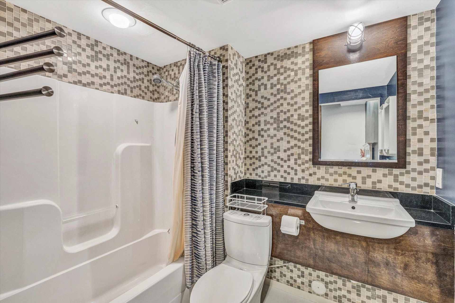 400 Salem AVE #1D - Photo 18