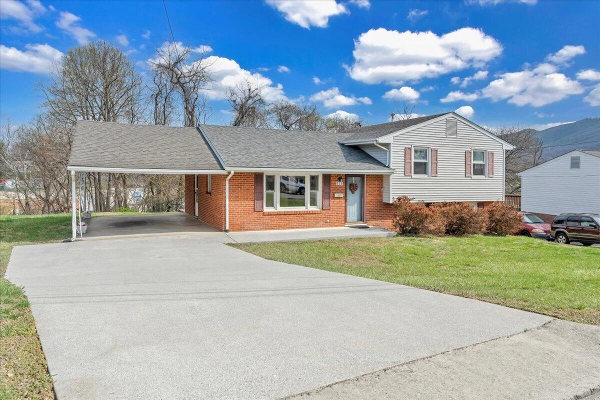 316 Houston AVE