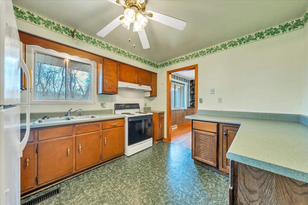 316 Houston AVE - Photo 13