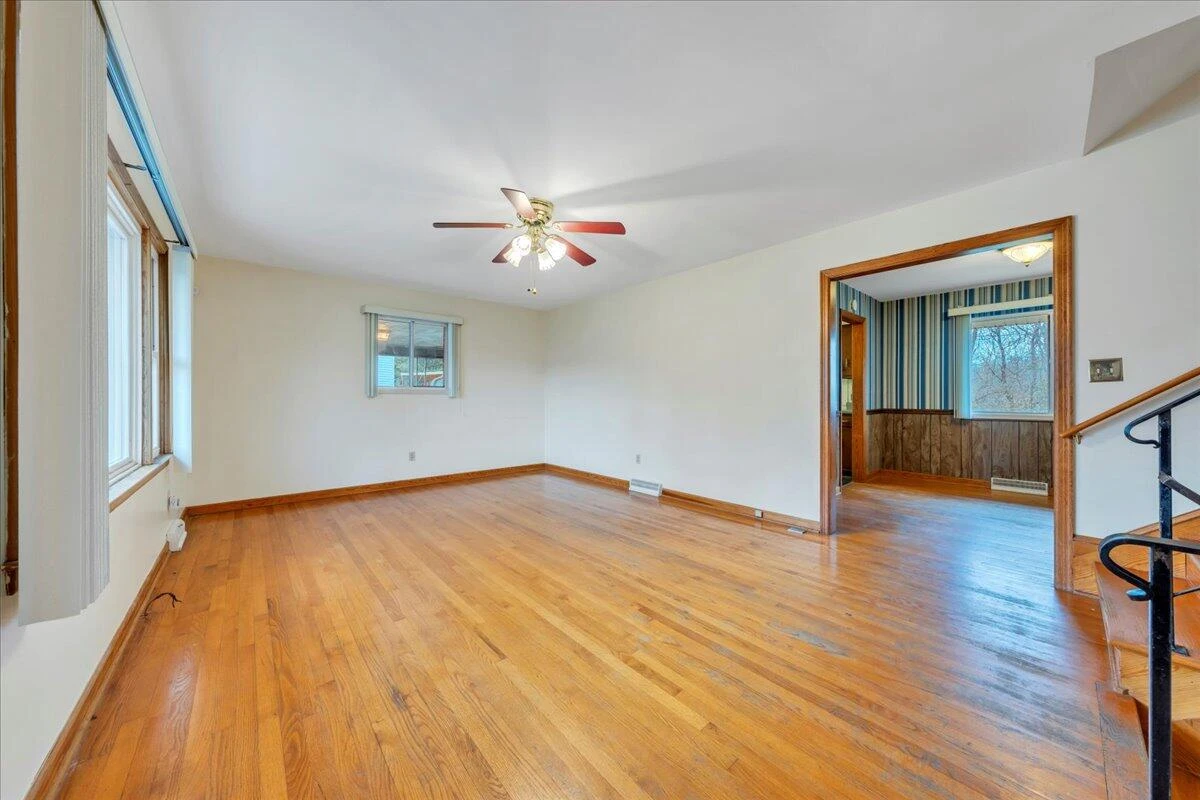 316 Houston AVE - Photo 3