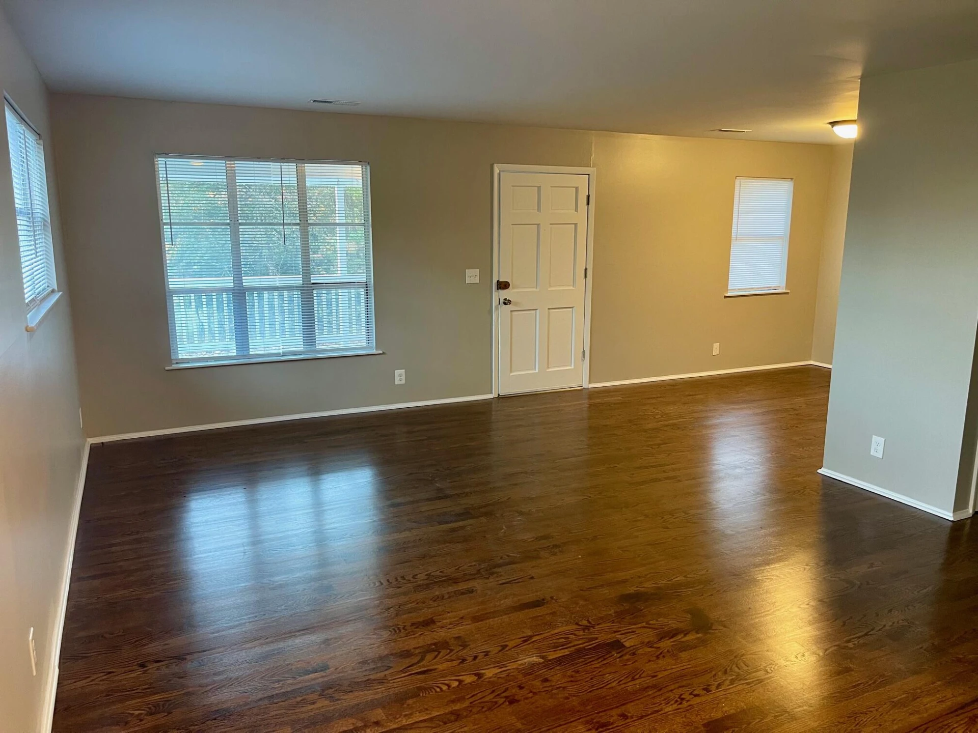161 Orange LN - Photo 4