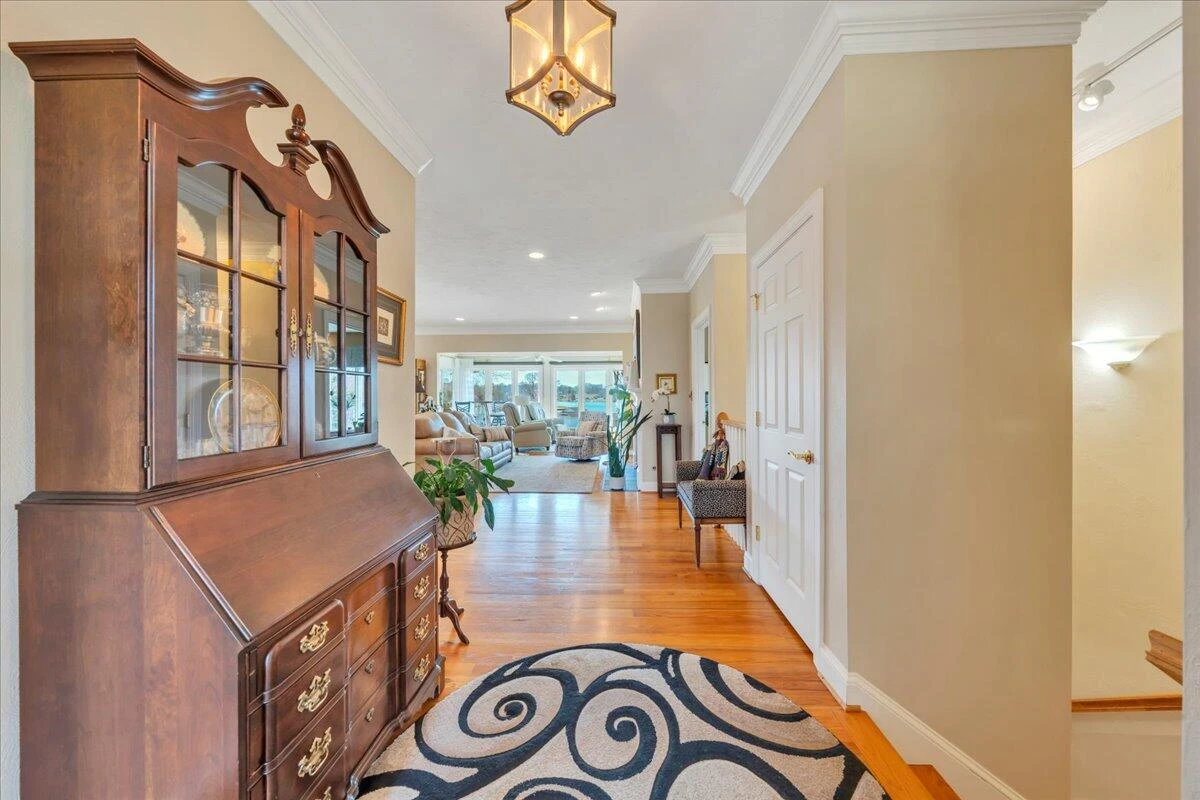 949 Boardwalk DR - Photo 16