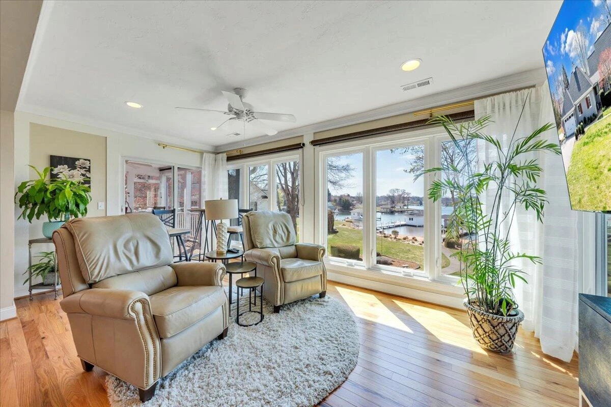 949 Boardwalk DR - Photo 27