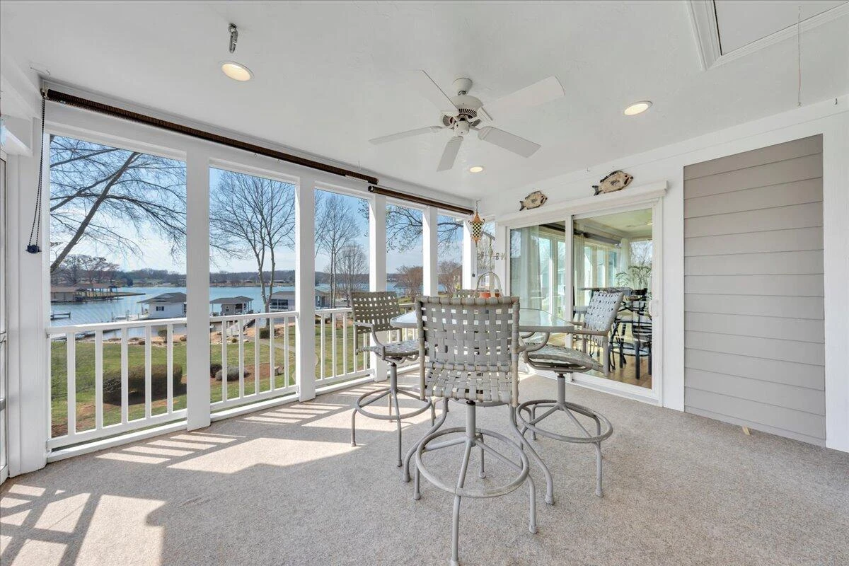 949 Boardwalk DR - Photo 29