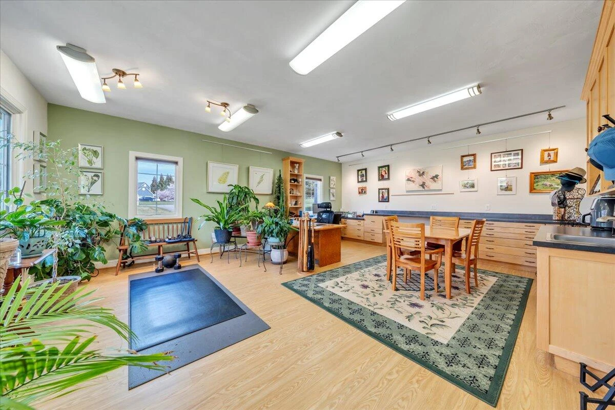 949 Boardwalk DR - Photo 44