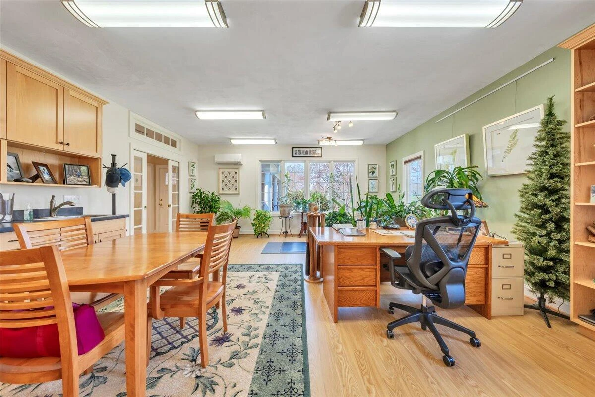 949 Boardwalk DR - Photo 45