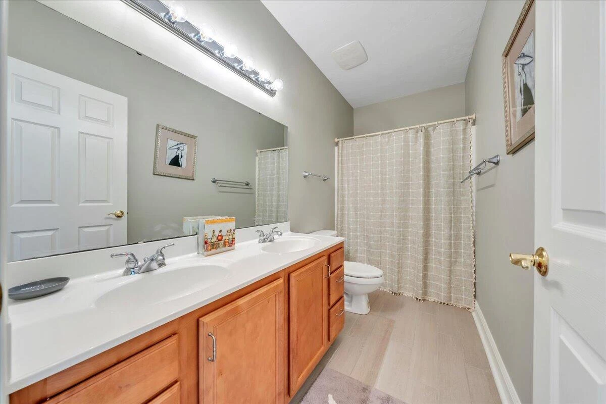 949 Boardwalk DR - Photo 61
