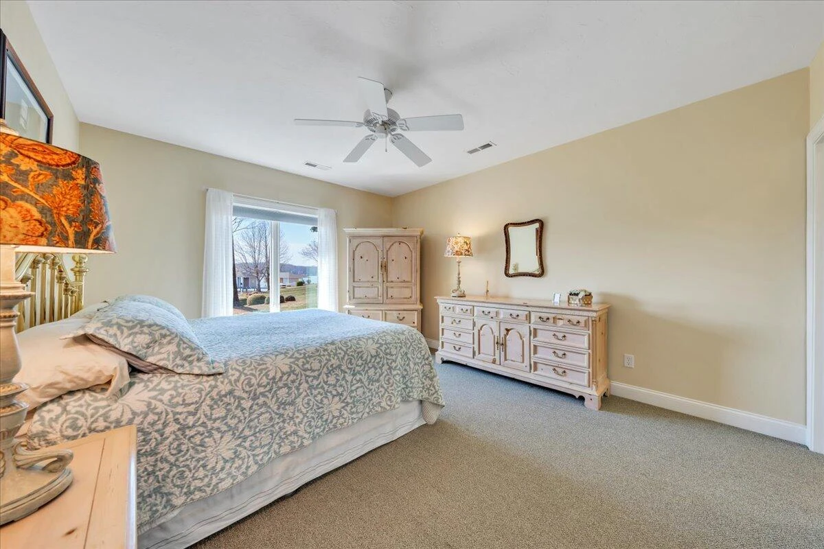 949 Boardwalk DR - Photo 62
