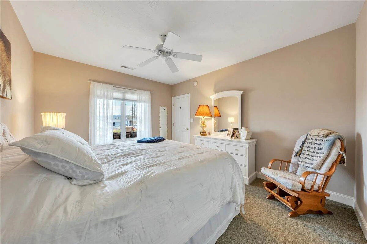 949 Boardwalk DR - Photo 67