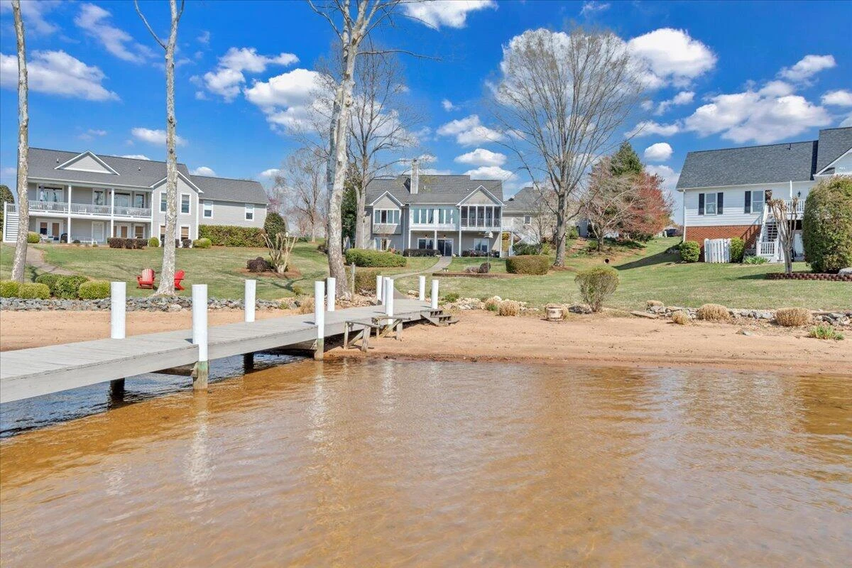 949 Boardwalk DR - Photo 82